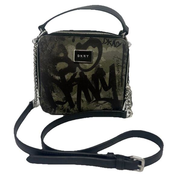 DKNY Graffiti Crossbody Green Black Logo Square Sm Camera Bag Chain Strap Street - Picture 1 of 10